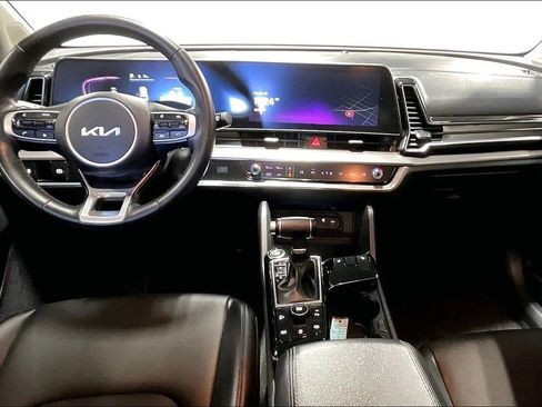 Used 2023 Kia Sportage EX image 18