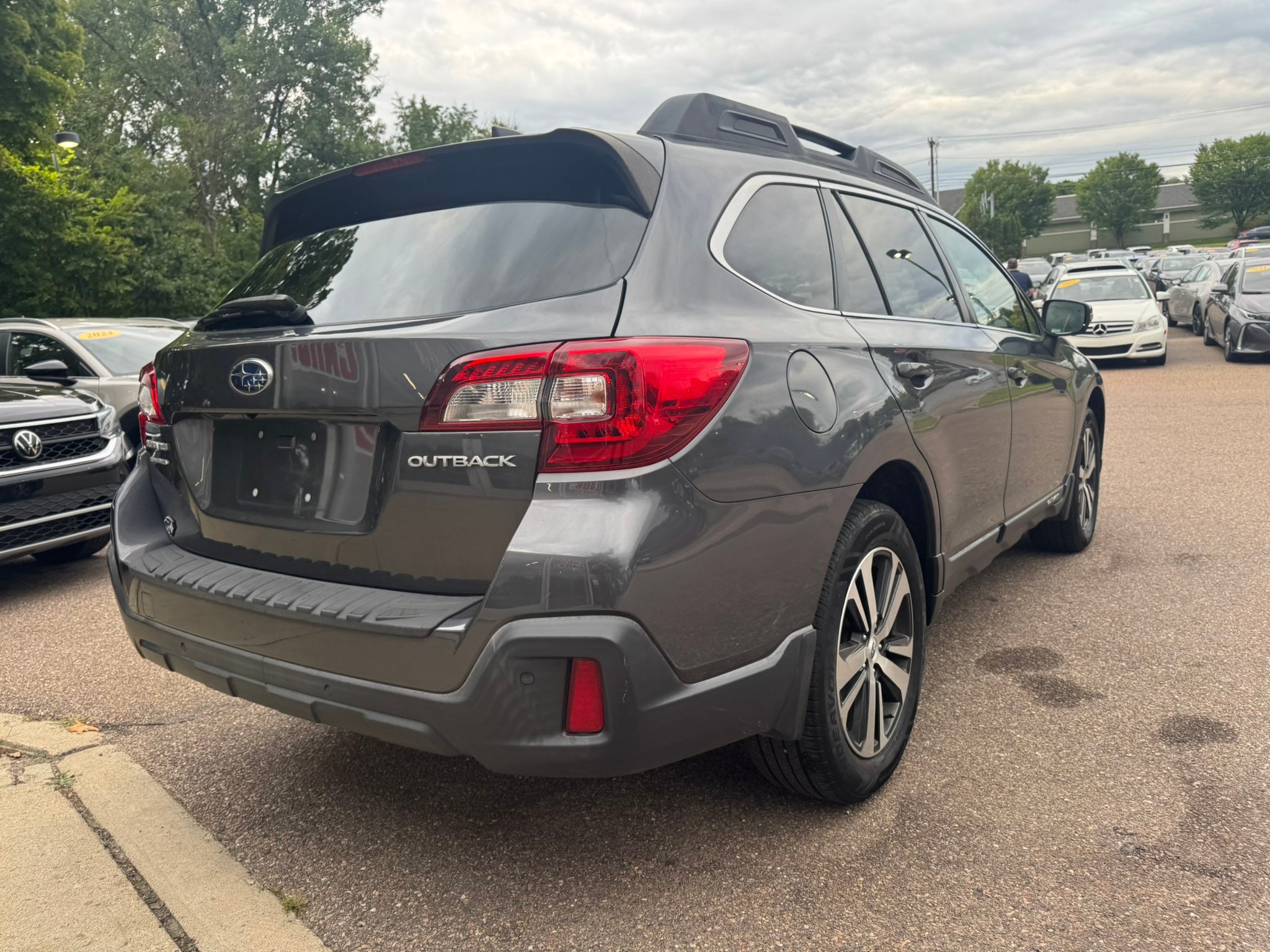 Used 2019 Subaru Outback 2.5i Limited w/ Popular Package #2 AWD/4WD image 7