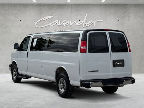 Certified 2025 Chevrolet Express 3500 LT w/ LT Preferred Equipment Group RWD image 16