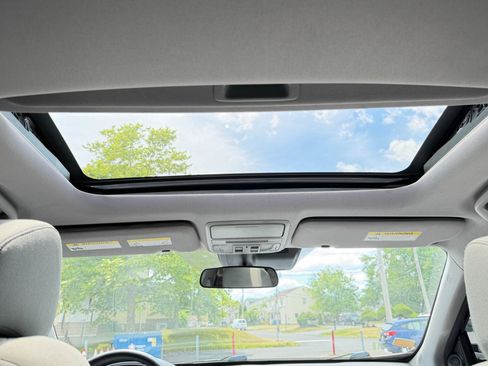 Used 2019 Honda CR-V EX image 29