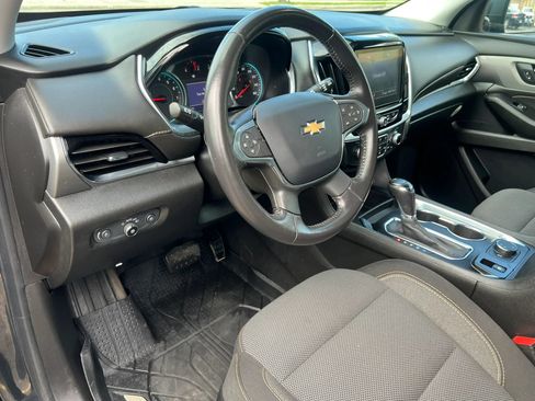 Used 2020 Chevrolet Traverse LT w/ LPO, Floor Liner Package AWD/4WD image 16
