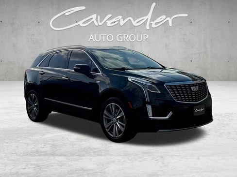 Used 2024 Cadillac XT5 Premium Luxury w/ Technology Package FWD image 2