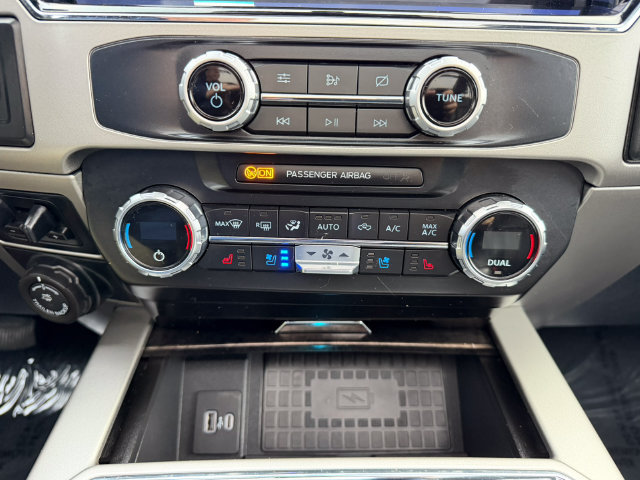 Used 2022 Ford F250 Lariat w/ Lariat Ultimate Package AWD/4WD image 24