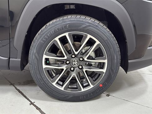 New 2026 Toyota Corolla Cross XLE image 21