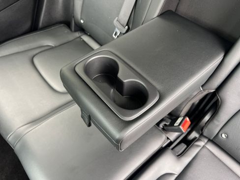 Used 2025 Kia Sportage EX FWD image 19