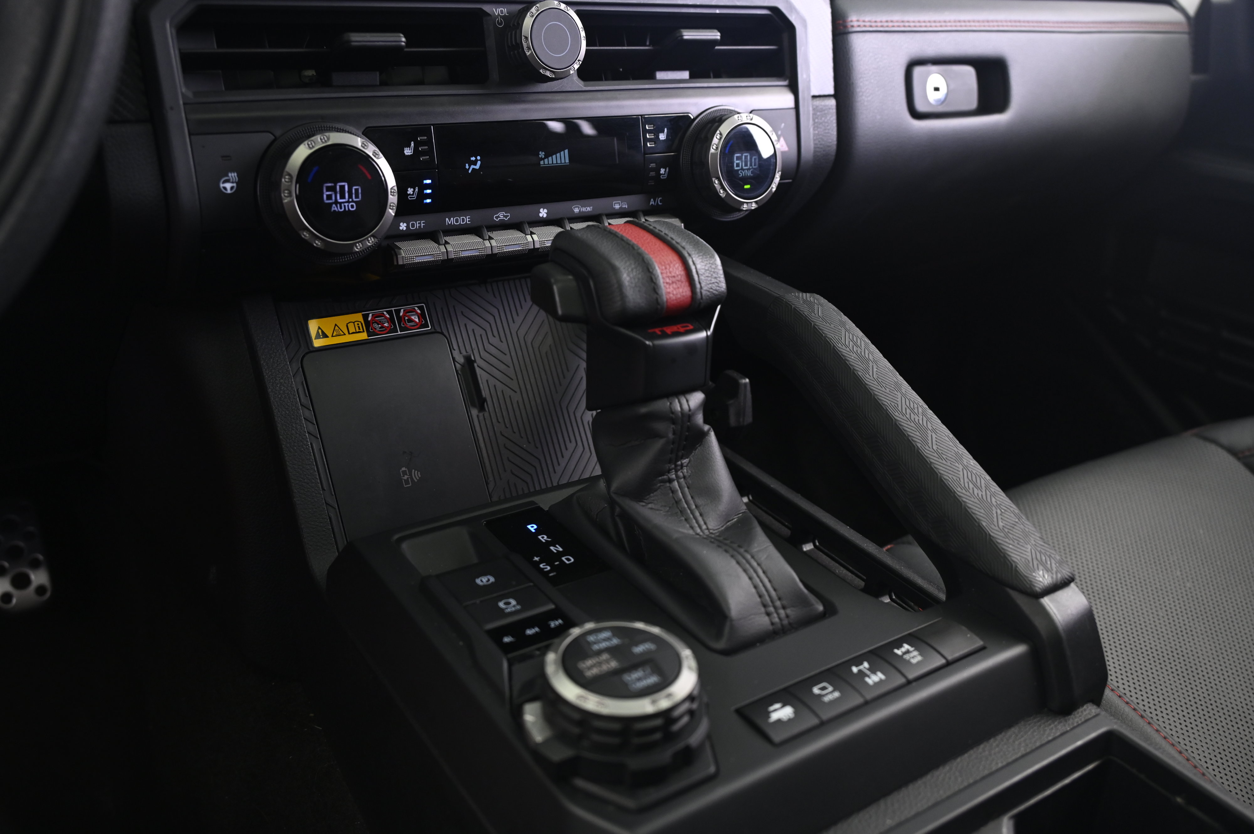 Used 2025 Toyota Tacoma TRD Pro AWD/4WD image 33