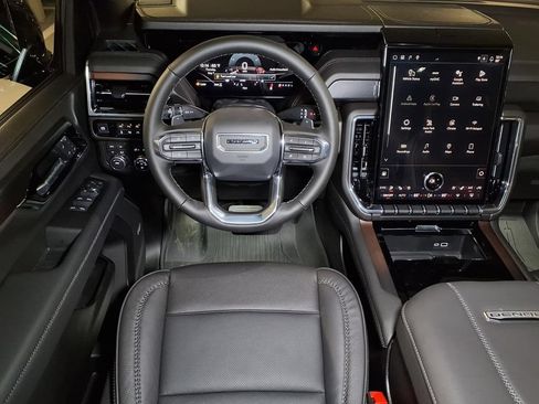 New 2026 GMC Yukon Denali w/ Sun & Power Step Package AWD/4WD image 14