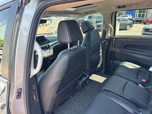 Certified 2025 Honda Odyssey EX-L image 24