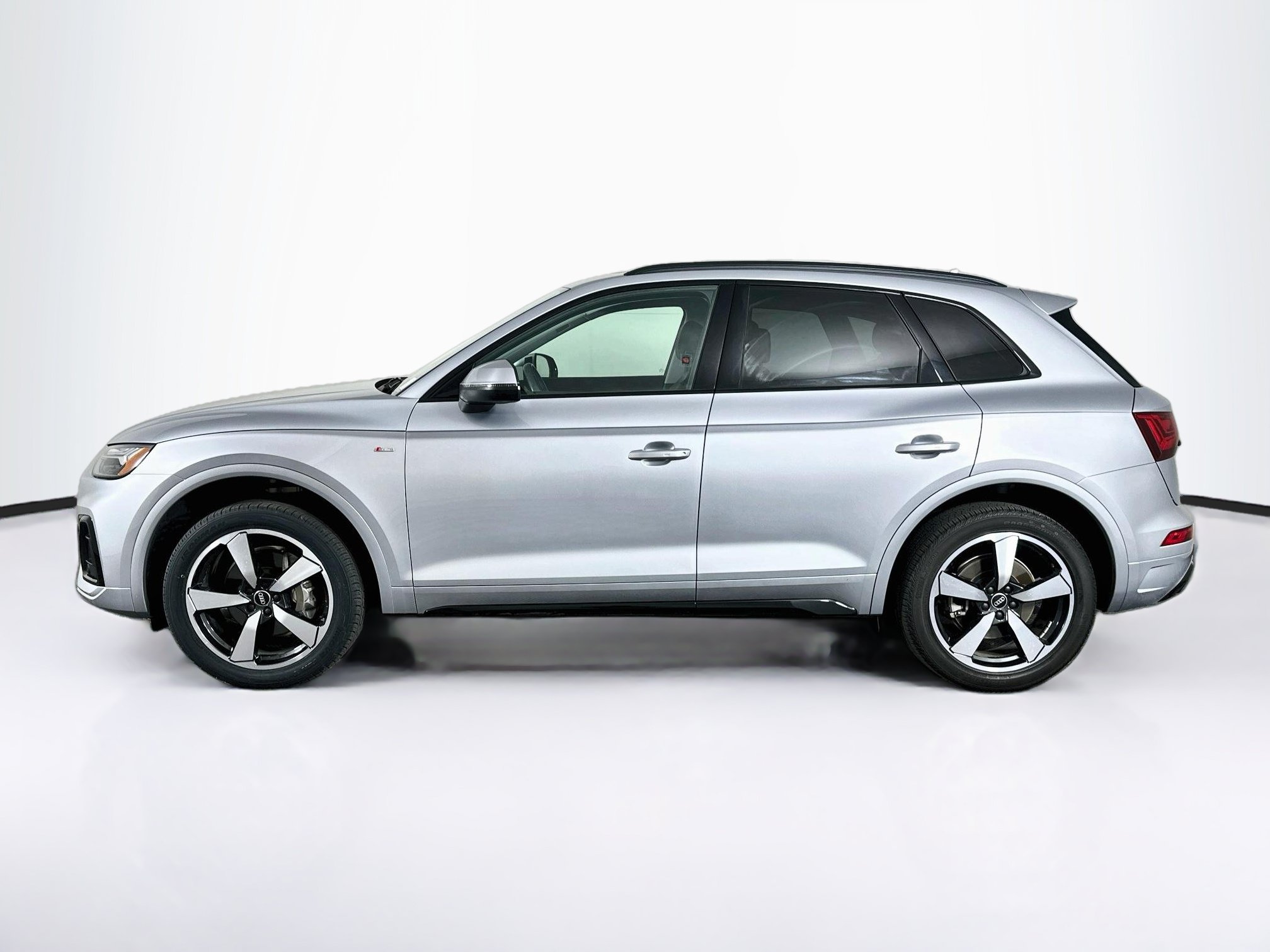 Used 2023 Audi Q5 2.0T Premium Plus AWD/4WD image 4