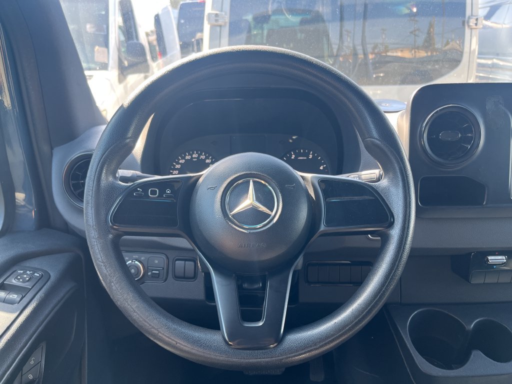 Used 2019 Mercedes-Benz Sprinter 144 image 16