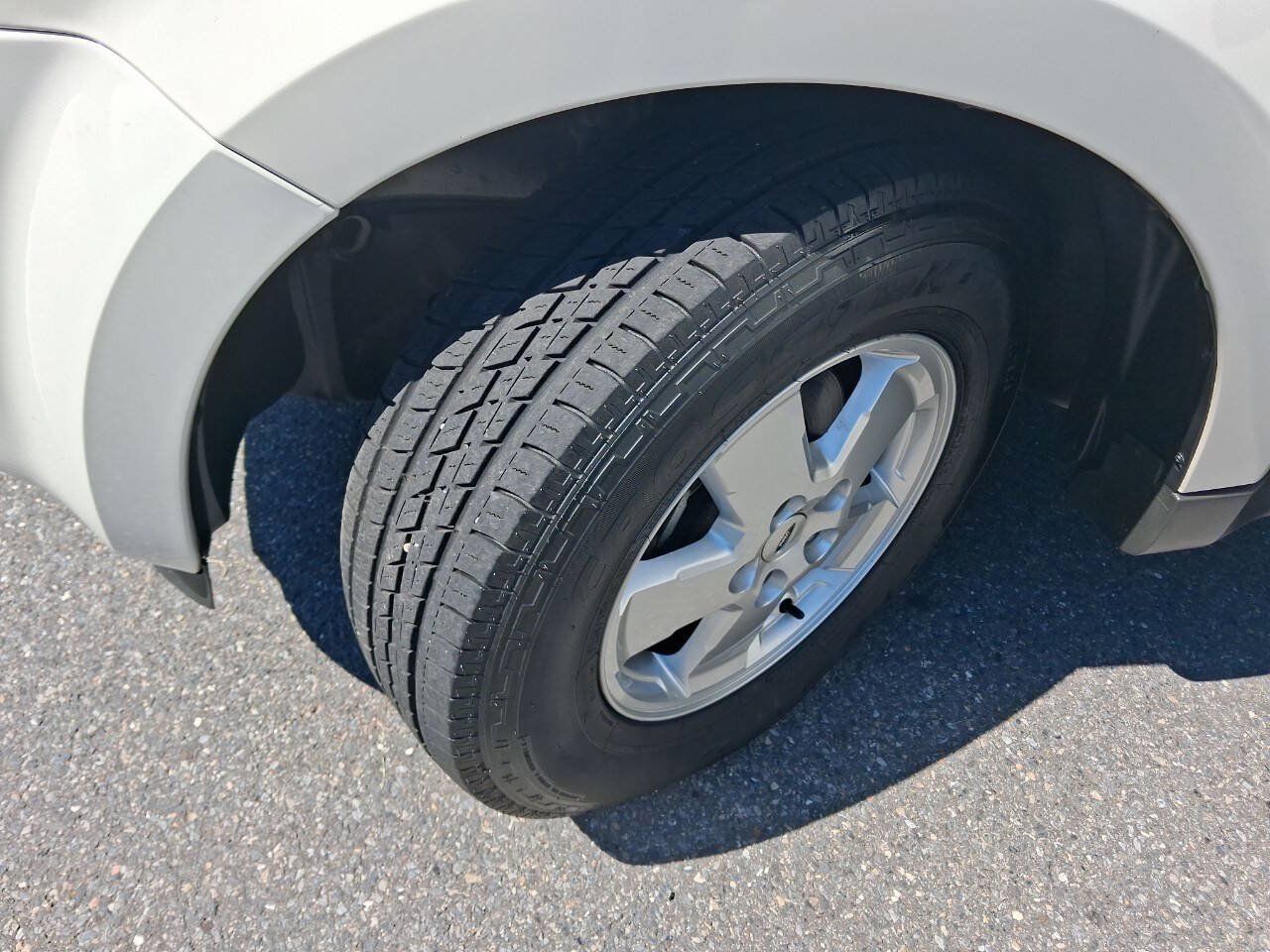 Used 2012 Ford Escape XLT AWD/4WD image 40
