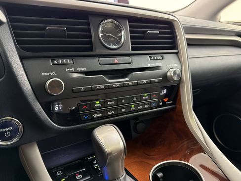 Used 2019 Lexus RX 450hL Premium w/ Premium Package AWD/4WD image 22