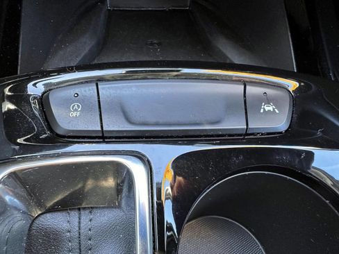 Used 2024 Chevrolet Trax ACTIV w/ Sunroof Package FWD image 27