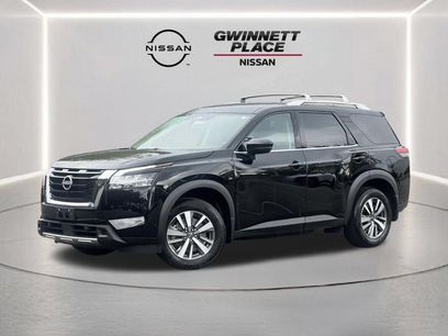 Used 2024 Nissan Pathfinder SL w/ Cargo Package