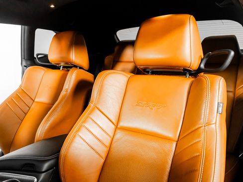 Used 2015 Dodge Challenger SRT Hellcat image 3