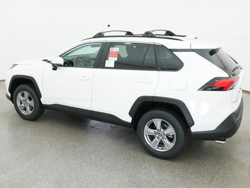 New 2025 Toyota RAV4 XLE image 4