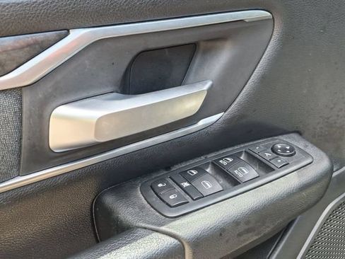 Used 2019 RAM 1500 Big Horn AWD/4WD image 13