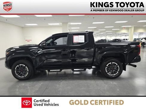 Certified 2024 Toyota Tacoma TRD Sport w/ TRD Sport Upgrade Package AWD/4WD image 5