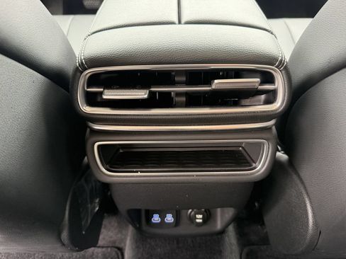 Used 2025 Genesis GV80 2.5T Standard AWD/4WD image 25