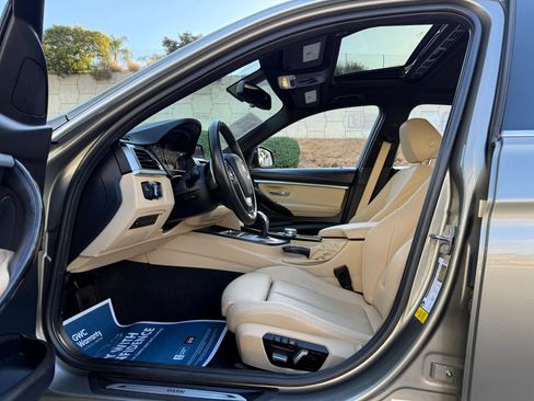 Used 2018 BMW 330i Sedan w/ Convenience Package RWD image 9
