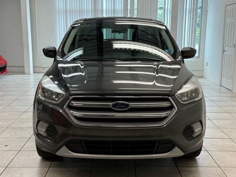 Used 2017 Ford Escape SE AWD/4WD image 2