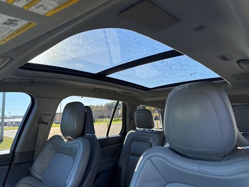 Used 2020 Lincoln Aviator Reserve w/ Equipment Group 202A image 26