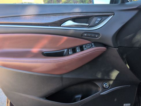 Used 2020 Buick Enclave Avenir w/ Avenir Technology Package image 14