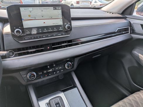 Used 2024 Mitsubishi Outlander SEL FWD image 22