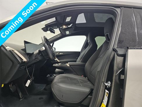 Used 2023 BMW iX xDrive50 w/ Sport Package image 7