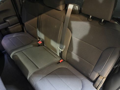 Used 2019 Chevrolet Silverado 1500 Custom Trail Boss image 32