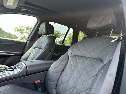 New 2026 BMW X5 M60i w/ Executive Package image 17