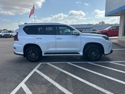 Used 2020 Lexus GX 460 Premium AWD/4WD image 3