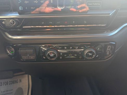 Used 2025 Chevrolet Silverado 2500 LT w/ All Star Edition image 22