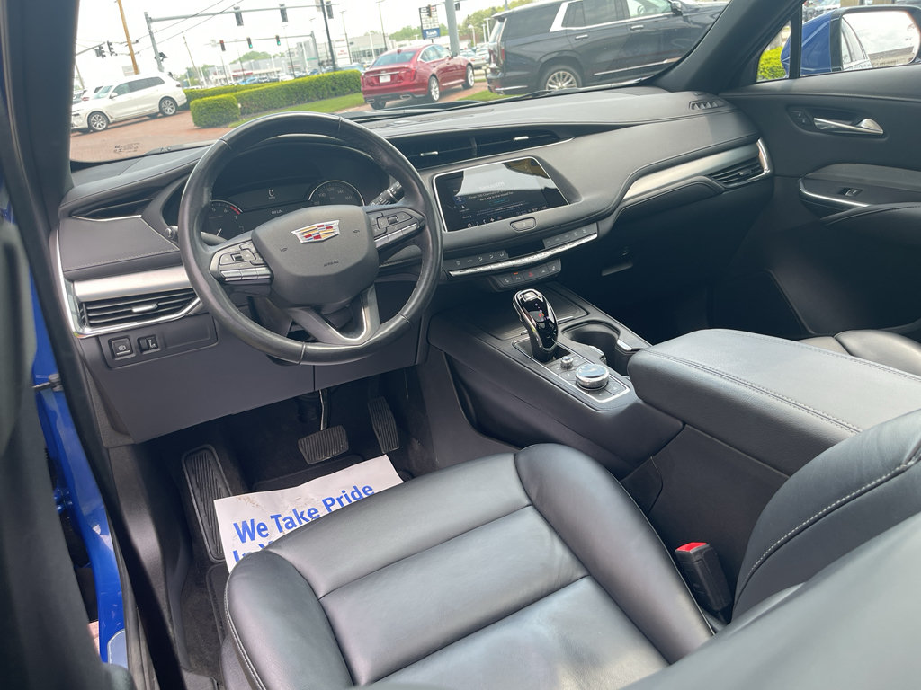 Used 2023 Cadillac XT4 Premium Luxury w/ Cold Weather Package AWD/4WD image 29