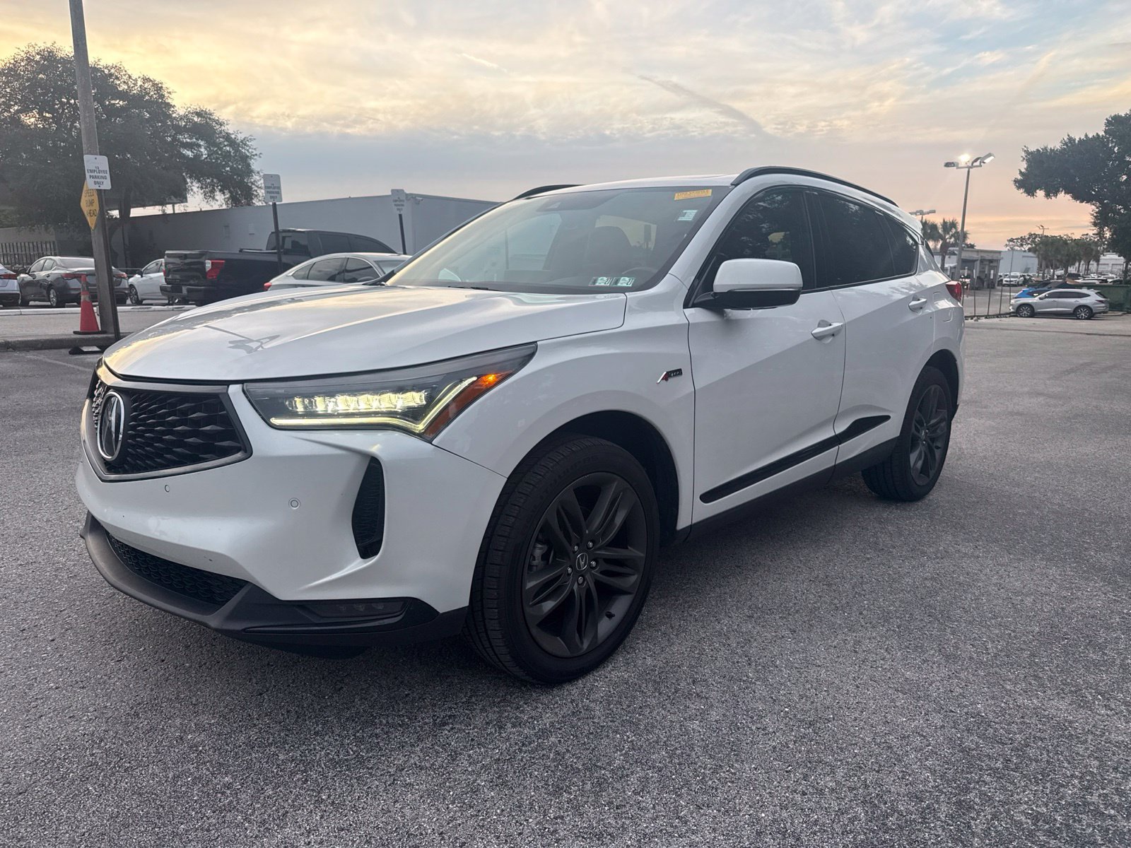 Used 2022 Acura RDX w/ Advance Package AWD/4WD image 3