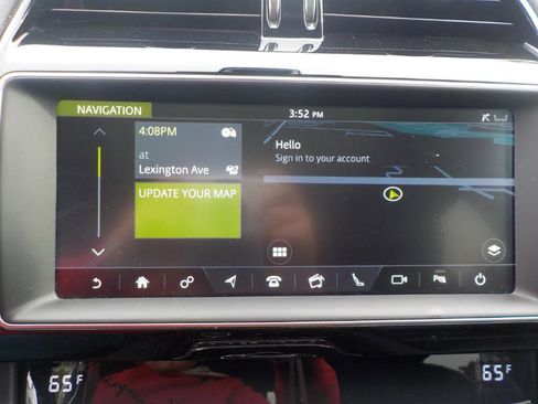 Used 2019 Jaguar F-PACE Prestige image 19