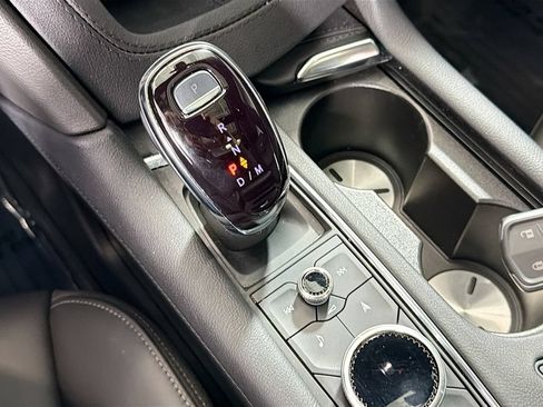 Used 2024 Cadillac XT6 Sport w/ Technology Package AWD/4WD image 18
