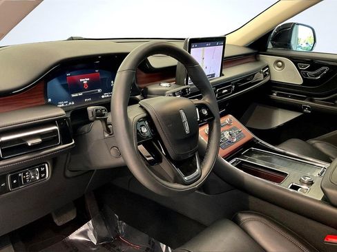 Used 2024 Lincoln Aviator Reserve w/ Equipment Group 201A image 14