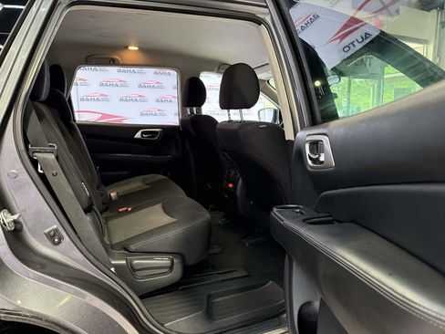 Used 2020 Nissan Pathfinder S image 33