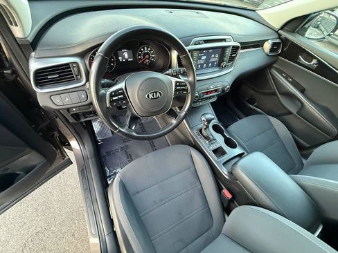 Used 2019 Kia Sorento AWD w/ LX Convenience Package image 15