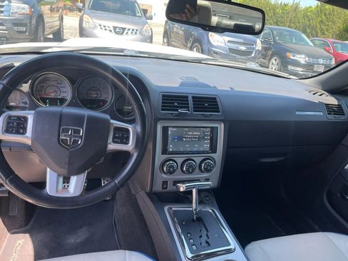 Used 2011 Dodge Challenger SRT8 RWD image 11