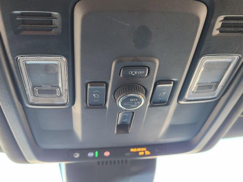 Used 2025 GMC Yukon Denali image 20