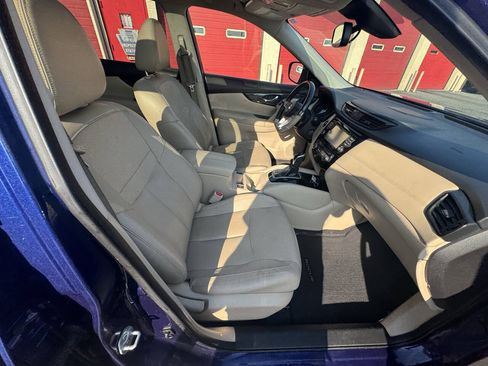 Used 2017 Nissan Rogue SL w/ SL Premium Package AWD/4WD image 30