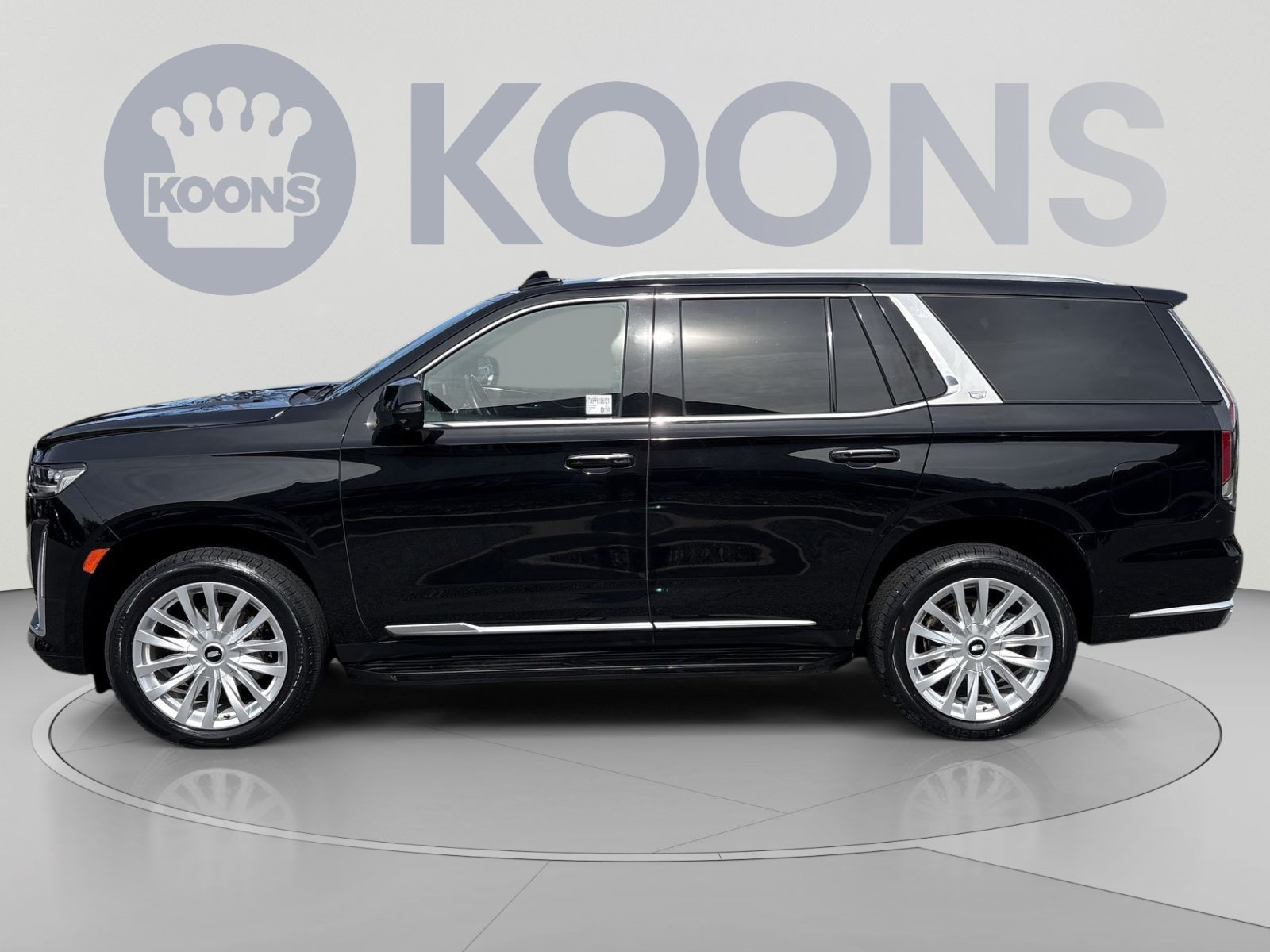 Used 2023 Cadillac Escalade Luxury AWD/4WD image 2