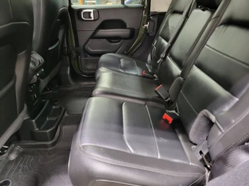 Used 2023 Jeep Wrangler Unlimited Sahara AWD/4WD image 70