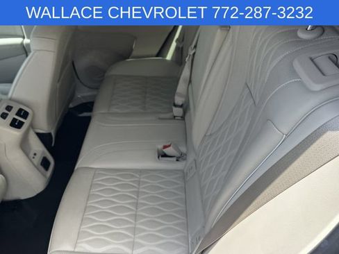 Used 2022 Buick Envision Avenir w/ Technology Package II FWD image 12