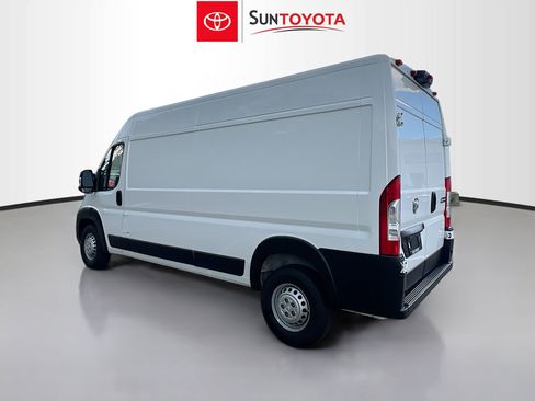 Used 2025 RAM ProMaster 2500 w/ Convenience Group FWD image 6