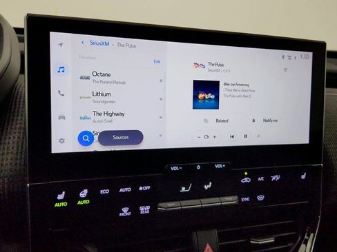 Used 2023 Subaru Solterra AWD image 17