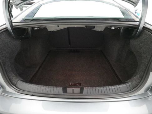 Used 2024 Volkswagen Jetta Sport FWD image 9
