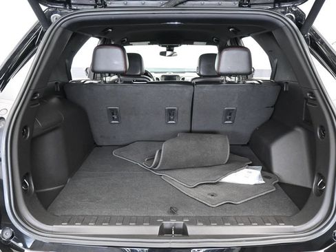 Used 2024 Chevrolet Equinox RS FWD image 32